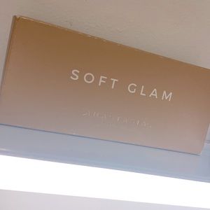 ANASTASIA Beverly Hills Soft Glam Palette